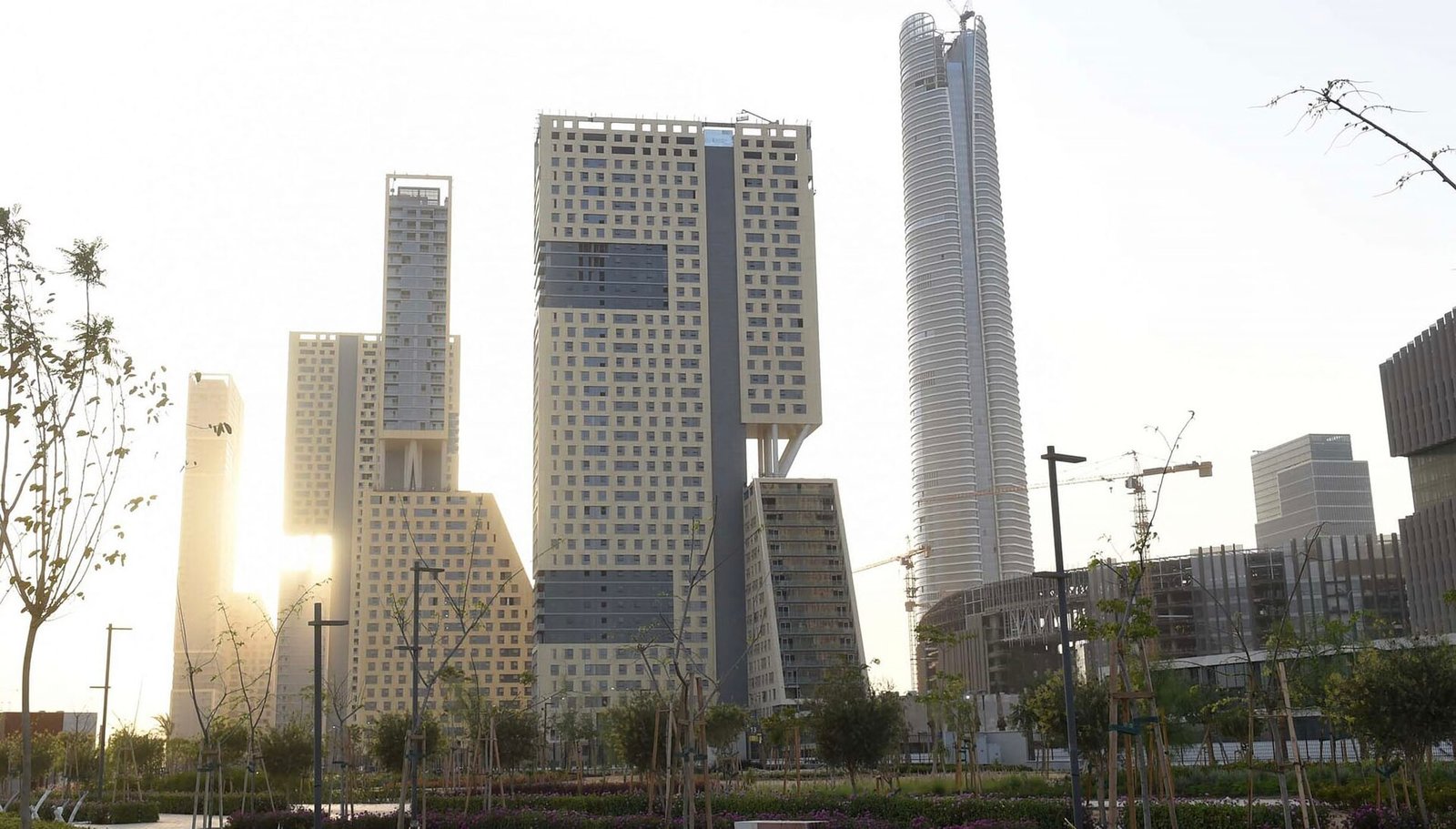Egypt investor facilitation unit work permits for Japanese firms