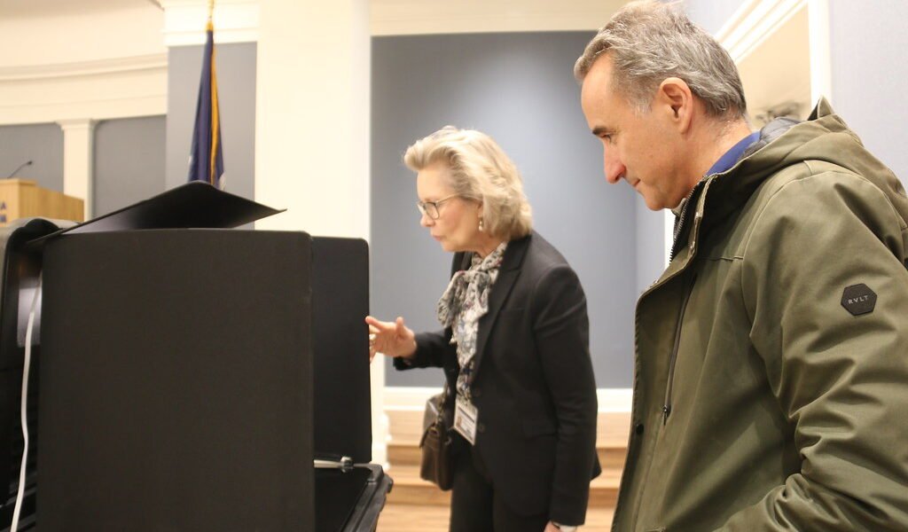 State voting leave laws vary widely, payroll teams must review policies